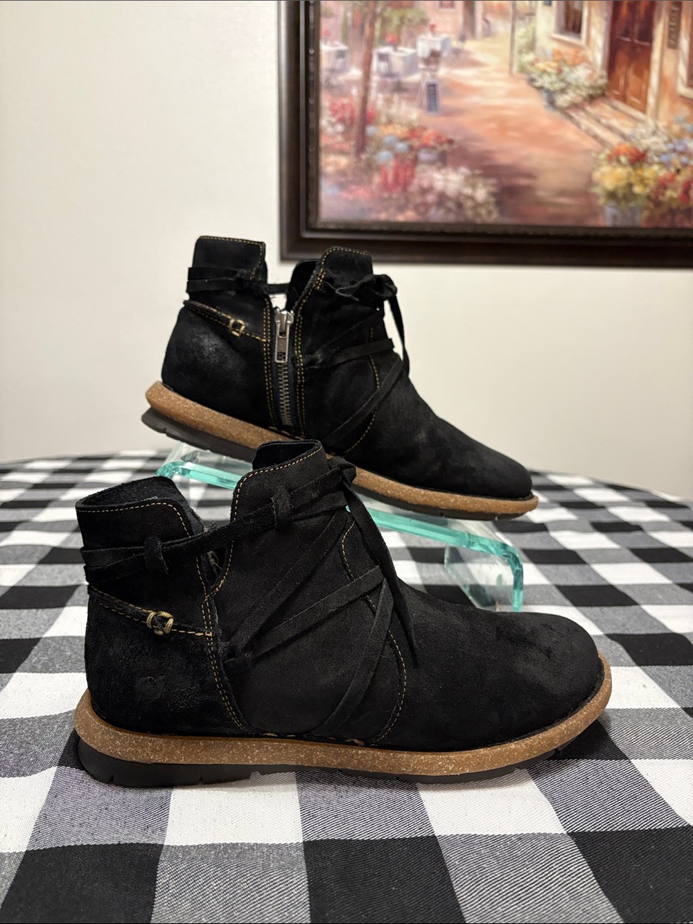 BORN Tarkiln Black Distressed Leather Ankle Boots BR0013609 Women 8.5 Suede
